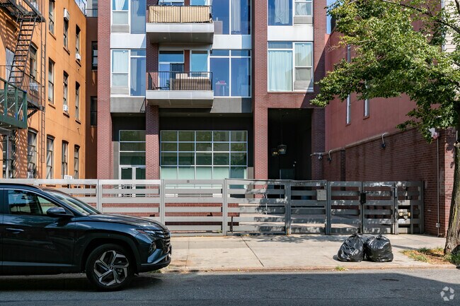 Building Photo - 480 Humboldt Street