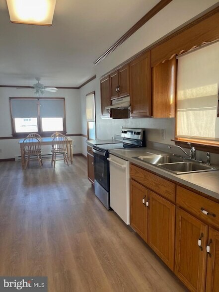 Foto del edificio - 211 N Avenue Unit