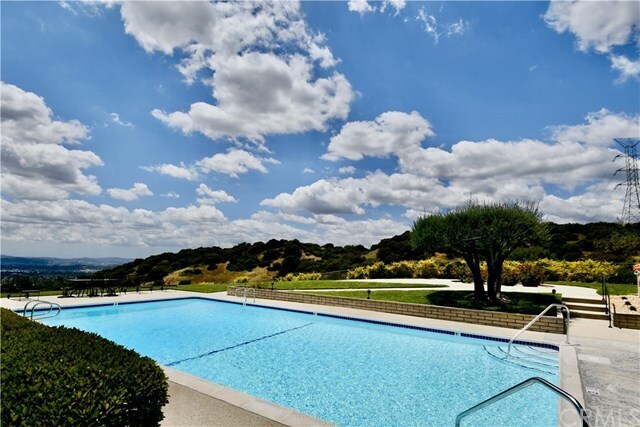 Foto del edificio - 874 Highpoint Dr