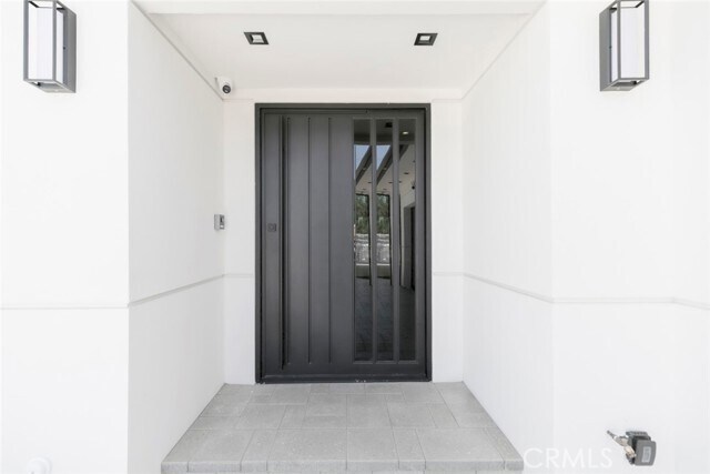 Foto del edificio - 6426 Varna Ave