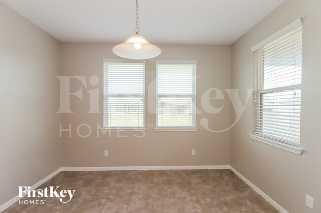 Building Photo - 1500 Foshee Ct