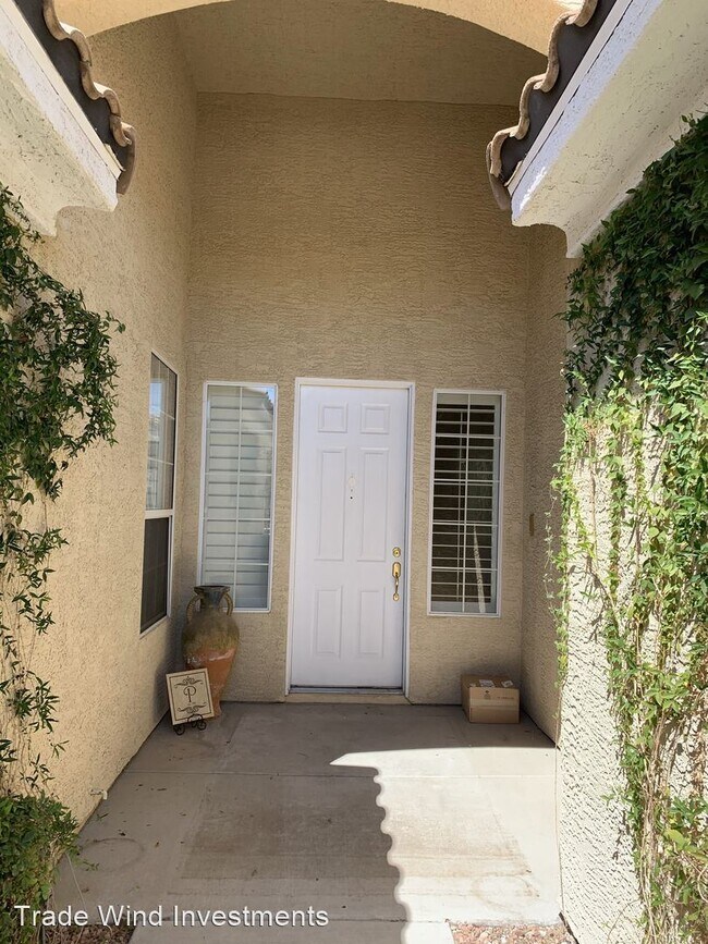 Building Photo - 4 br, 2.5 bath House - 2035 BOBTAIL CIRCLE