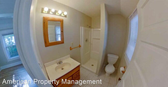 Foto del edificio - 2 br, 2 bath House - 1318 Houston St