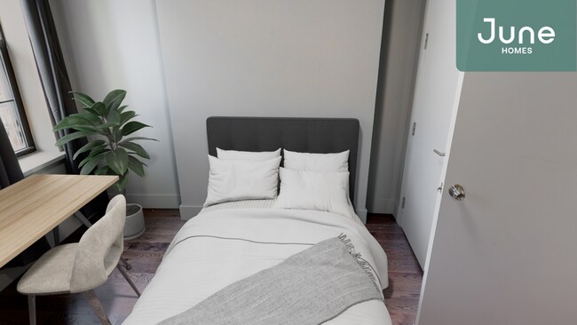 Foto del edificio - Room Only in 3-bed/1.5-bath Home