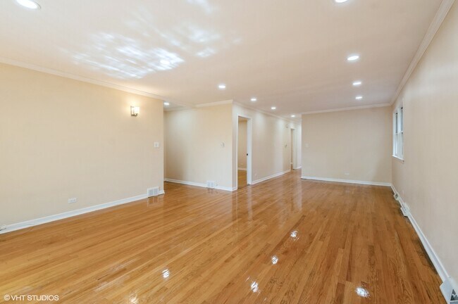 Foto del edificio - 2623 W Arthur Ave