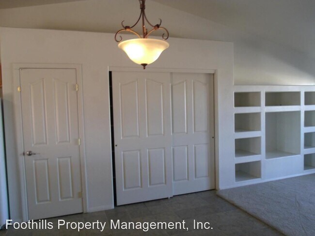 Building Photo - 2 br, 2 bath House - 330 Arnold Terrace Un...