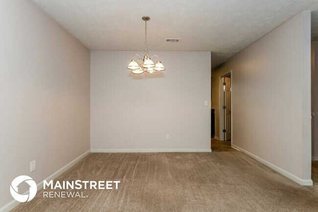 Building Photo - 271 River Chase Dr