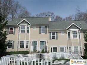Building Photo - 1402 Cypress Ln