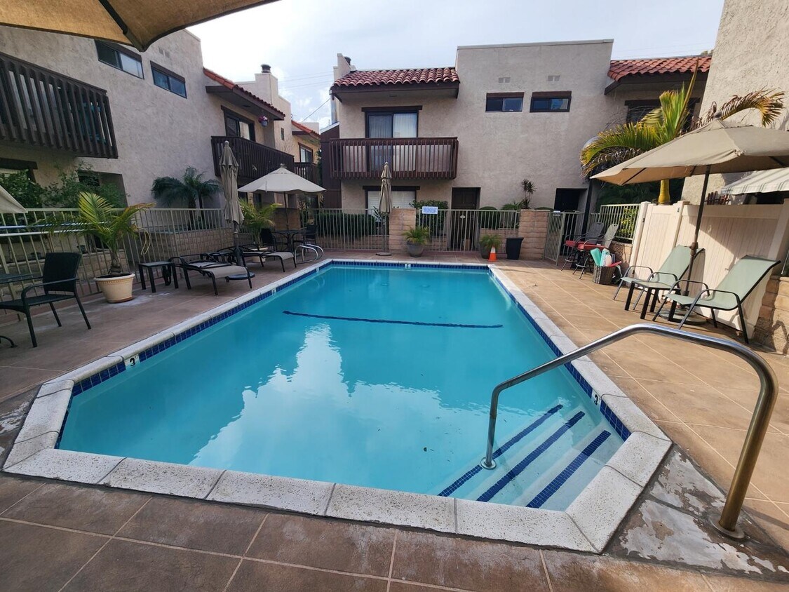 Foto principal - 535 E Cedar Ave