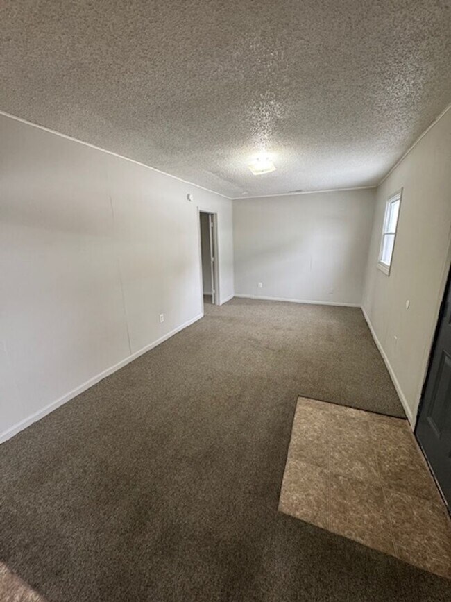 Foto del edificio - 1404 Dubois St