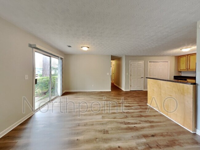 Foto del edificio - 1316 Iron Gate Blvd