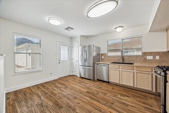 Building Photo - 262 Rolling Brook Dr