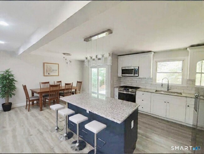 Foto del edificio - 27 Paper Mill Rd