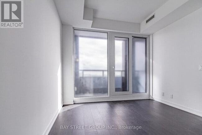 Building Photo - 2020 Bathurst St