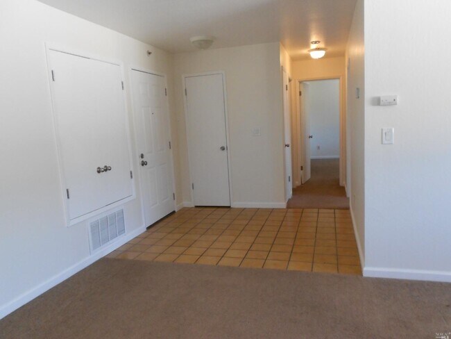 Building Photo - 201 Windjammer Dr