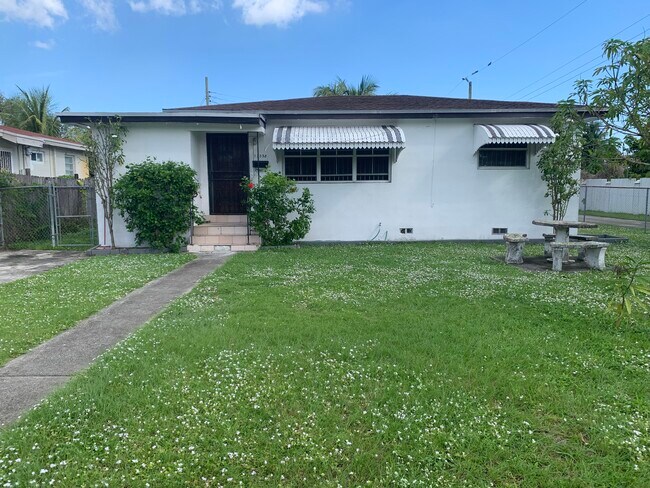 Building Photo - 13055 NW 15th Ave