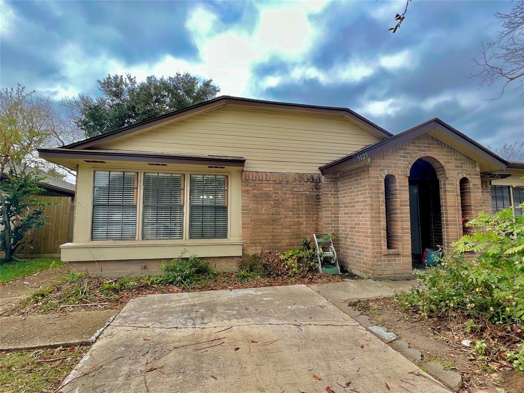 Primary Photo - 5125 Beaver Hollow Dr