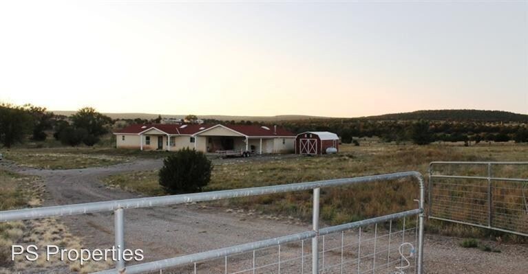 Primary Photo - 3 br, 2 bath House - 27 Magic Mist