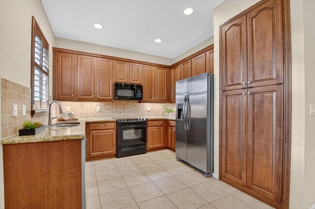 Foto del edificio - 7896 Picklewood Park Dr