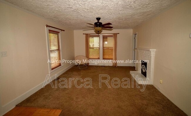 Building Photo - 207 Doster Ave