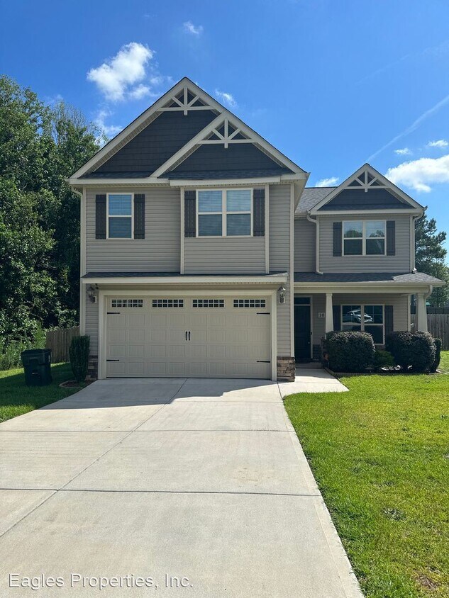 Foto principal - 4 br, 2.5 bath House - 104 Stafford Dr