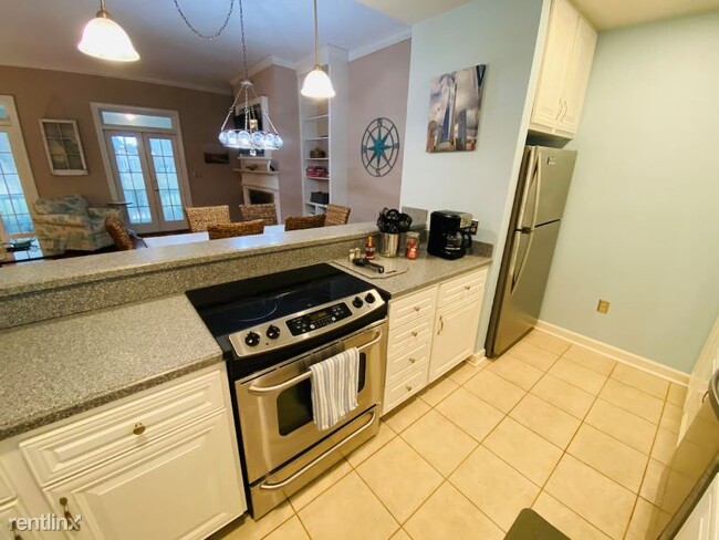 Building Photo - 2 br, 2 bath Townhome - 1822 Laurel Trail