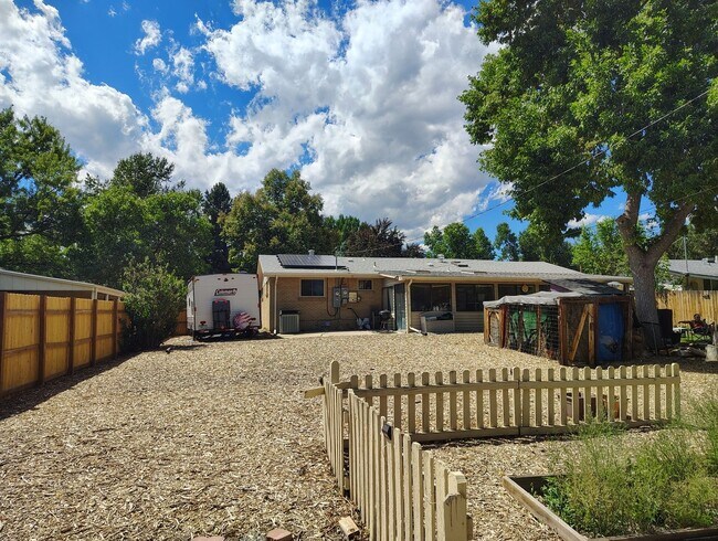 Foto del edificio - 2520 Dover Ct