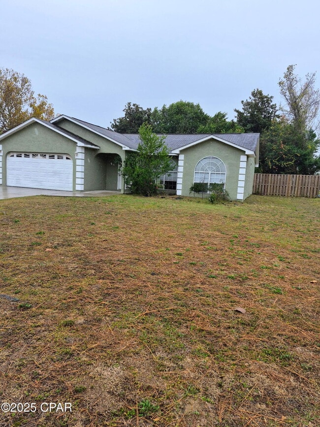 Building Photo - 145 Escanaba Ave