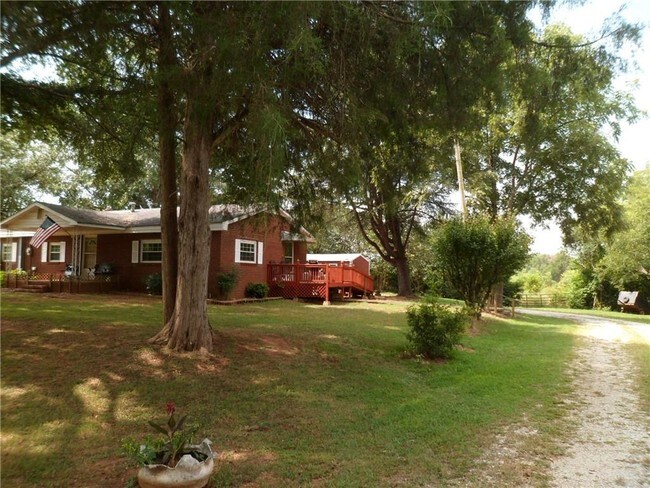 Building Photo - 655 James Carver Rd