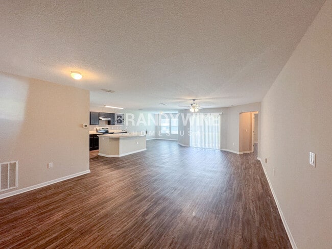 Building Photo - 1832 James Madison Ct