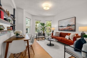 Building Photo - 30 Union St