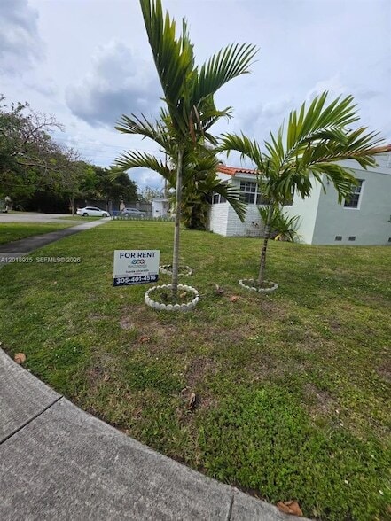 Photo - 1611 Coral Gate Dr House