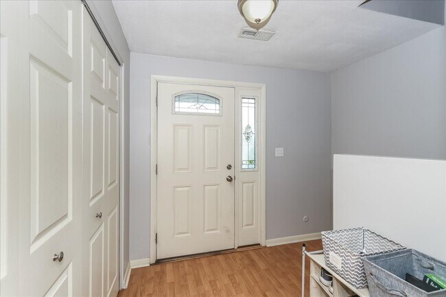 Foto del edificio - 225 Kendrick Ct