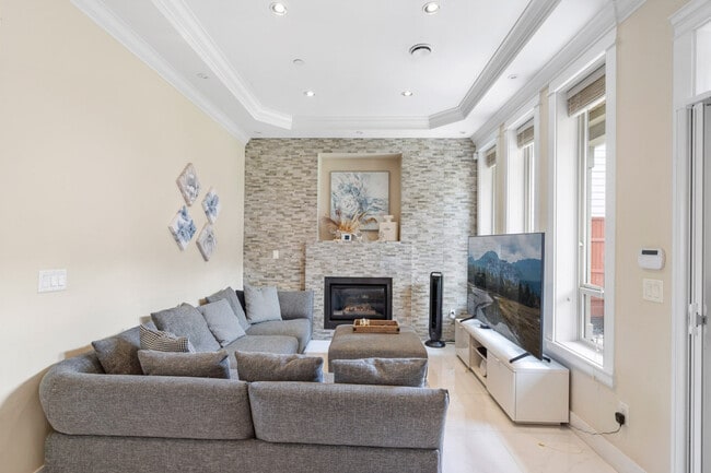 Building Photo - 3374 Church St