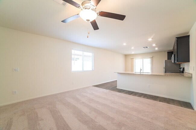 Building Photo - 25832 W Samantha Way