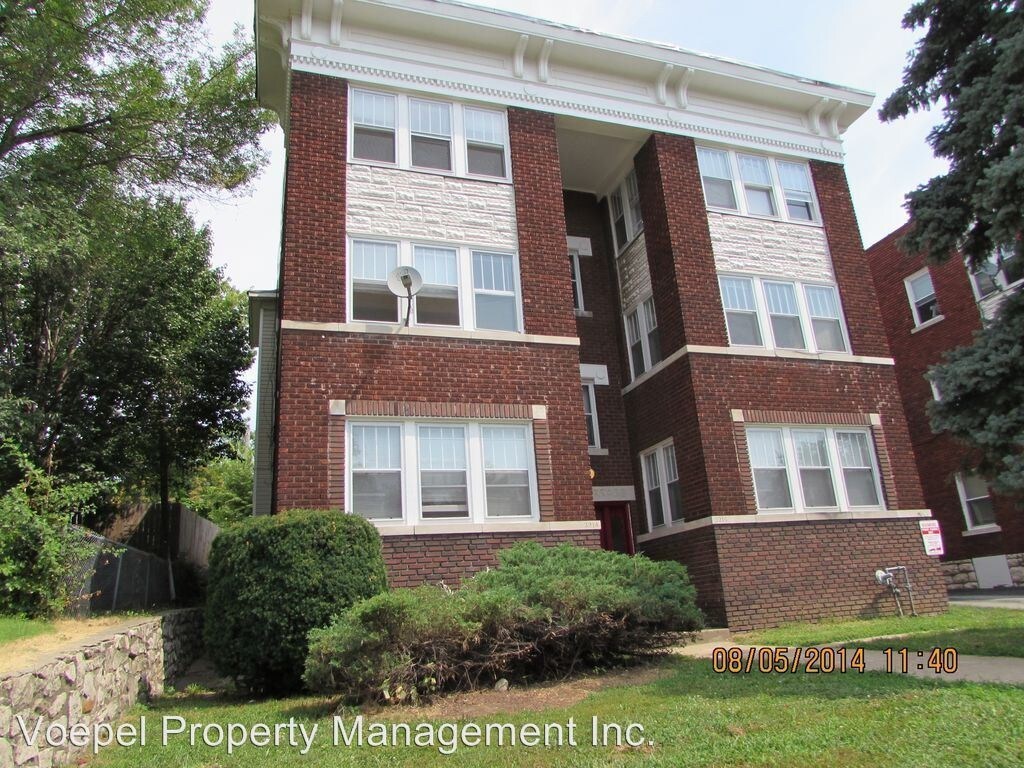 Foto principal - 3220 Saint John Ave