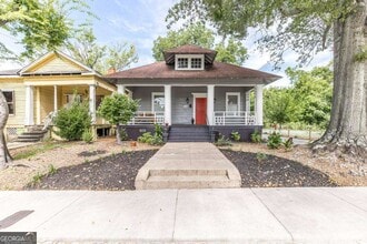 Building Photo - 1475 3rd St