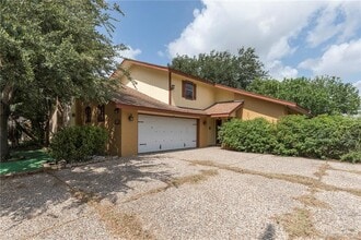 Building Photo - 3100 S Casa Linda St