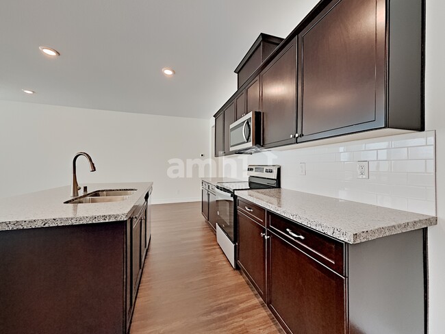 Building Photo - 6137 Wild Lilac Ct