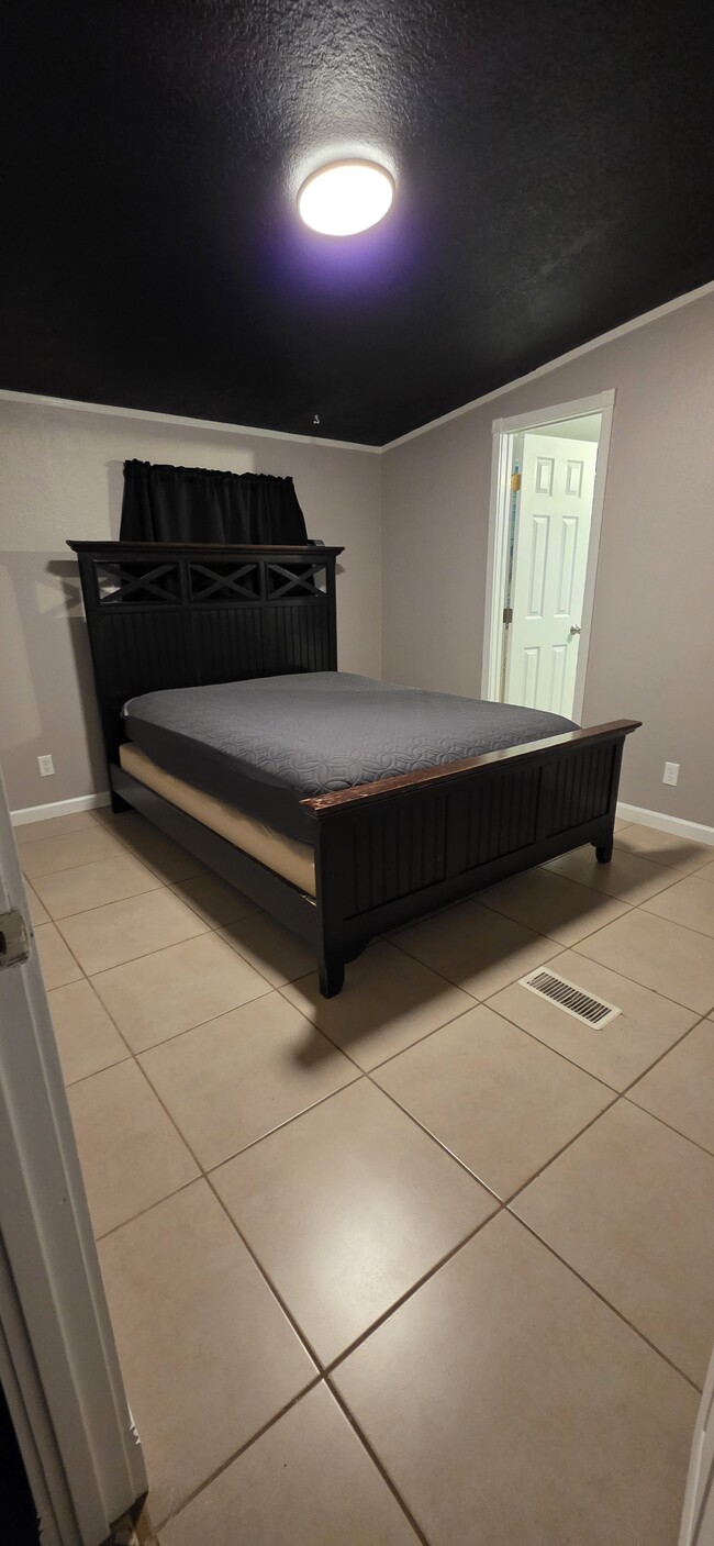 Foto del edificio - 1813 W Shiprock St