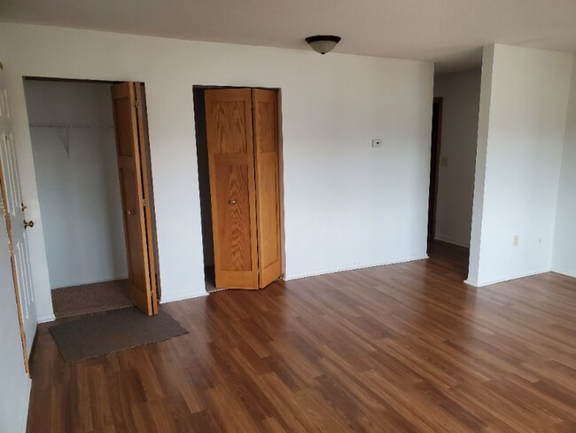 Foto del edificio - 1716 E 80th St