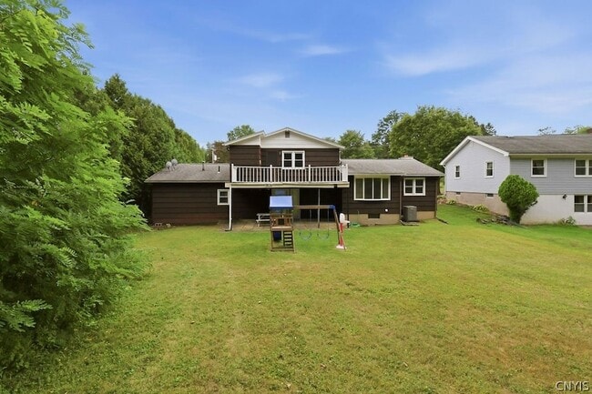 Foto del edificio - 115 Saybrook Ln