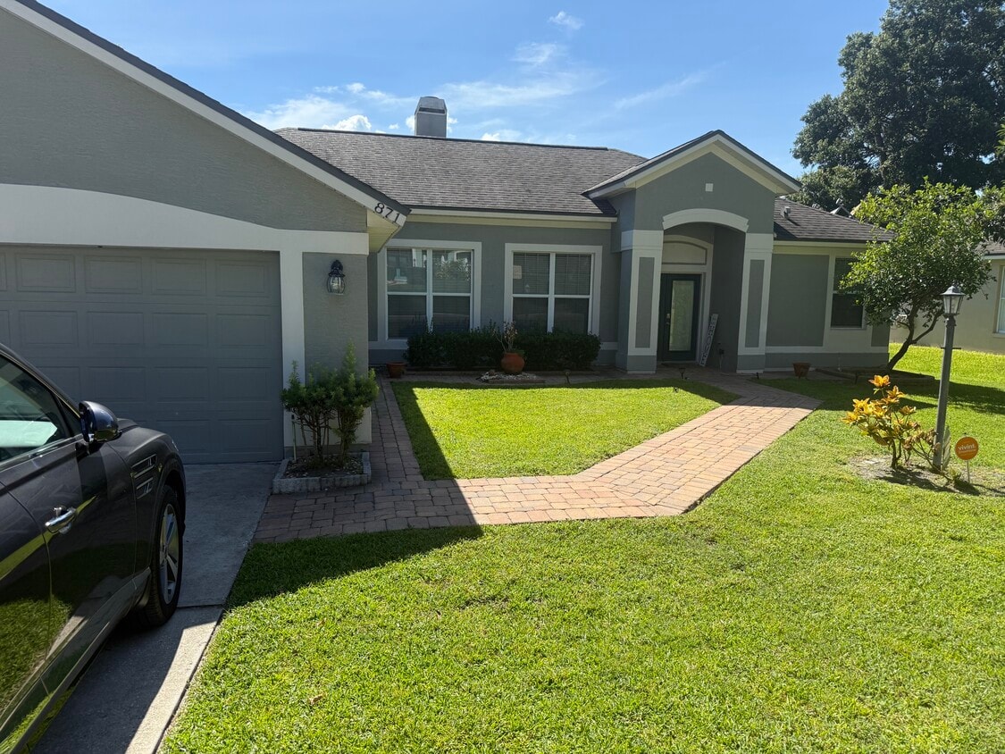 Beautiful well-maintained house - 871 Cool Springs Cir