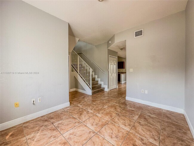 Foto del edificio - 17866 NW 74th Ct