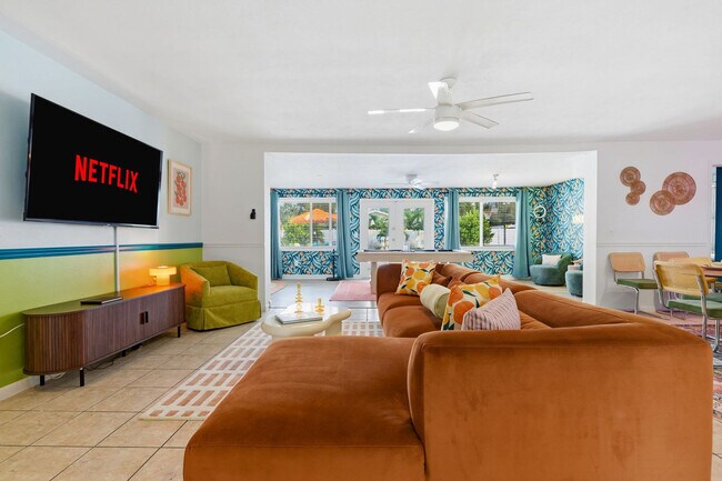 Foto del edificio - 12453 138th St N