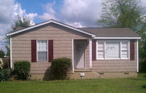 Primary Photo - 418 20th E St