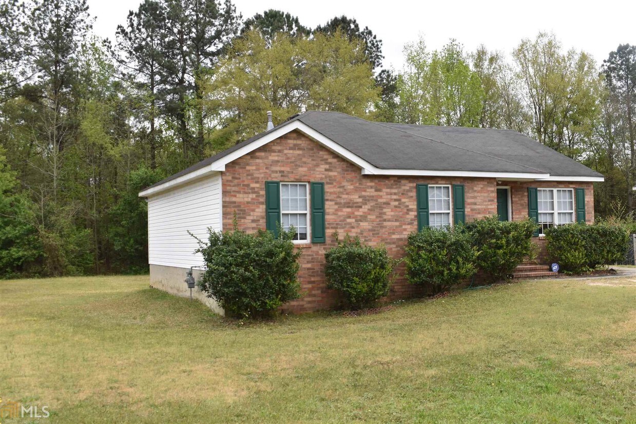 Foto principal - 2406 Pennyhill Dr