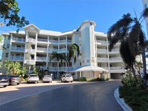 Building Photo - 1280 Dolphin Bay Way