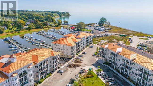 Photo du bâtiment - 70 Shipway Ave