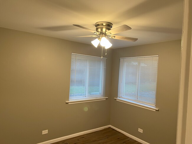 Building Photo - 2603 Rohlwing Rd